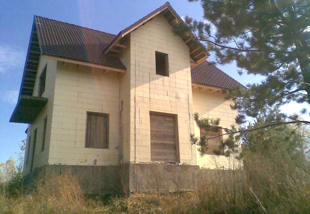 1835465239096137