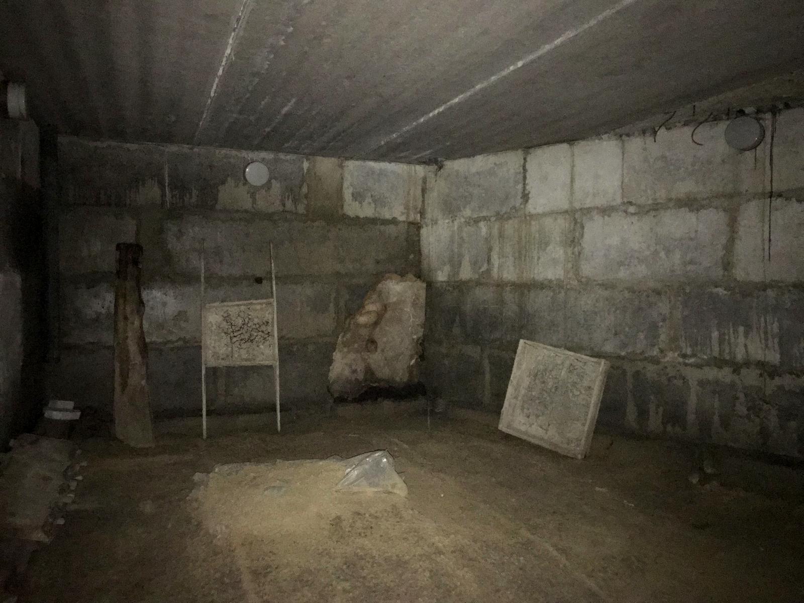 1737718620946015