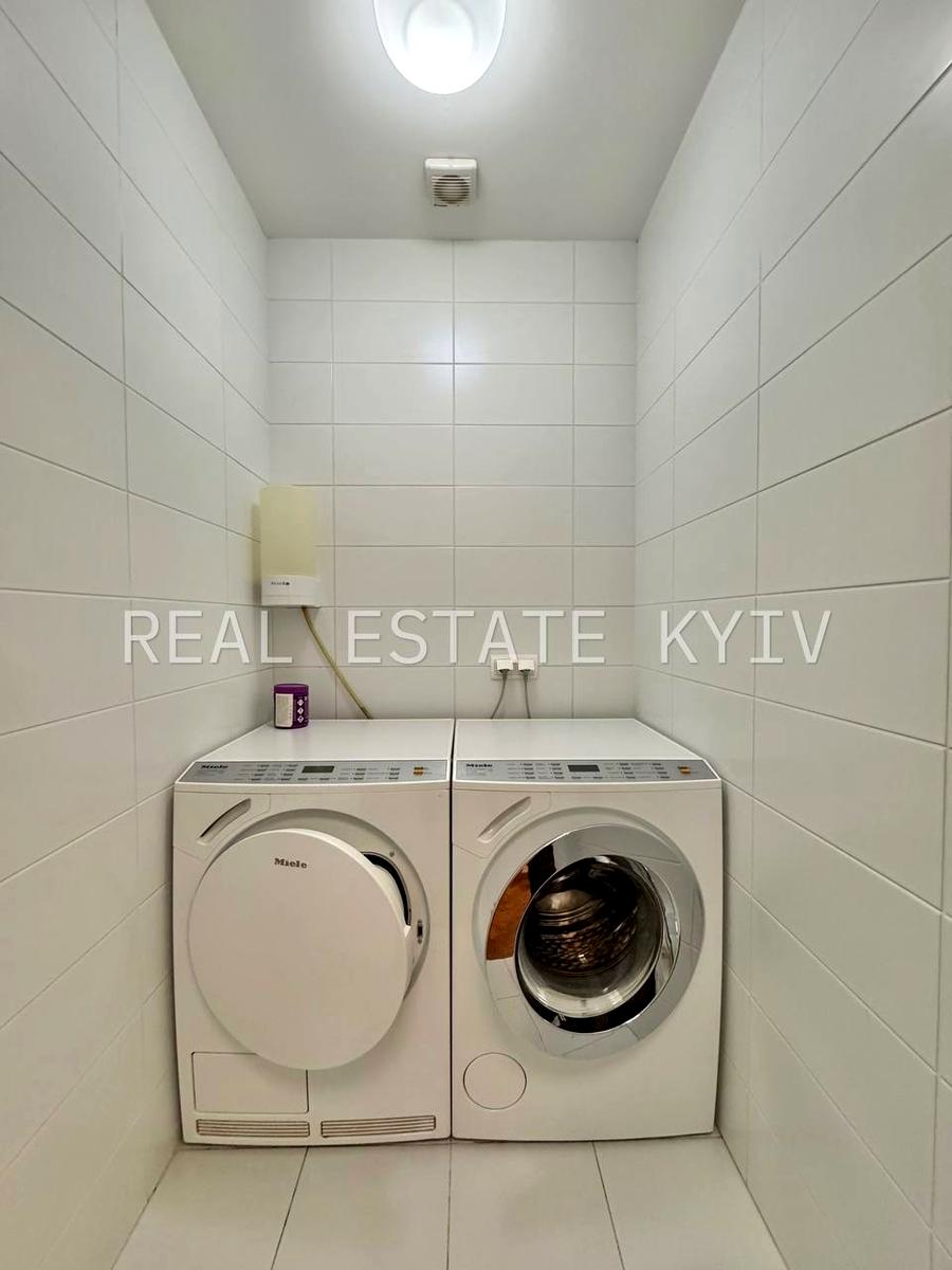 1819532952768158