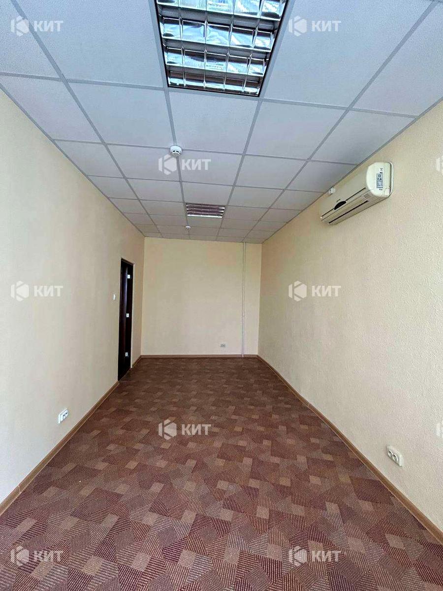 1826395812282161