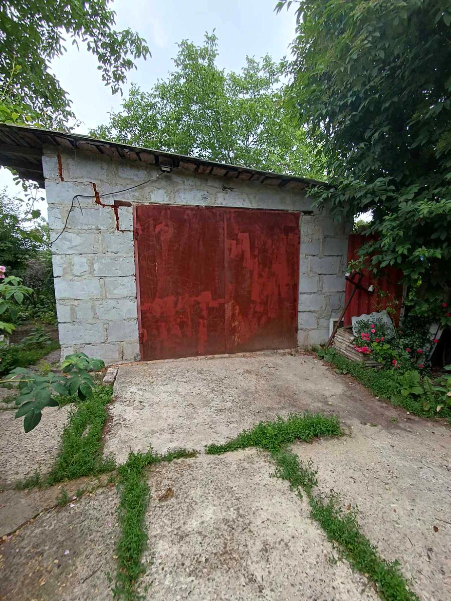 1838604576578161