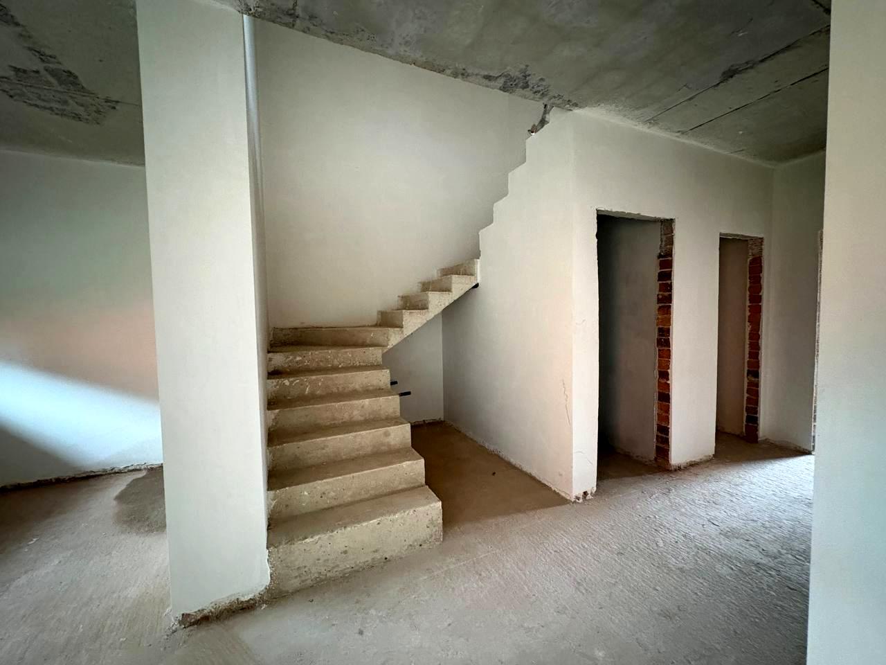 1843428413430161