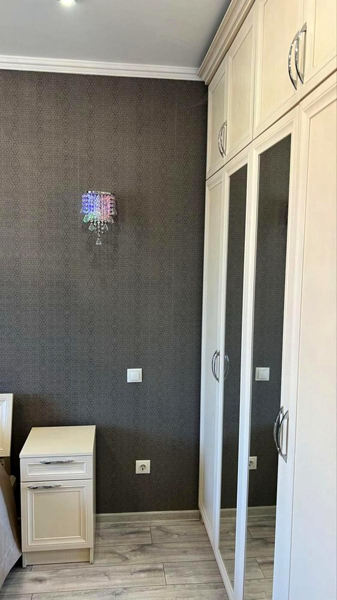 1846600373376165