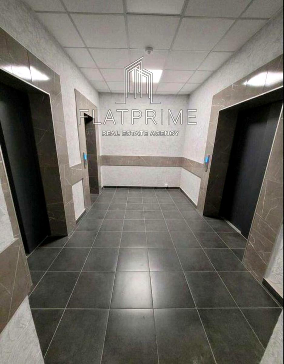 1824948692808169