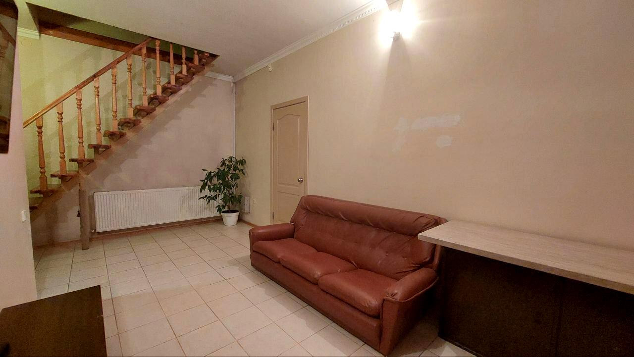 1829994677851017