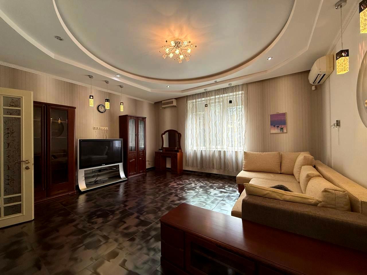 Дом по адресу Черноморский 10-й пер. (площадь 300 м²) - imageAlt 12 Дом по адресу Черноморский 10-й пер. (площадь 300 м²) - Atlanta.ua - imageAlt 12