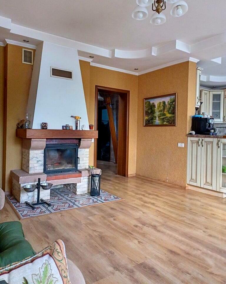 1835358650627170