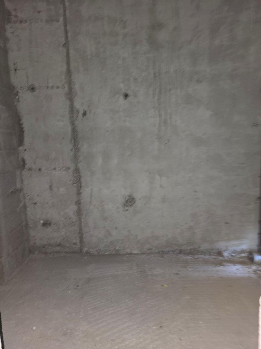1839795599976171
