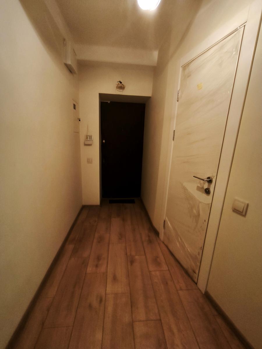 1842798367441175