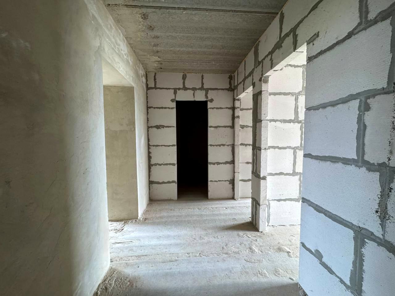 1845871972612176