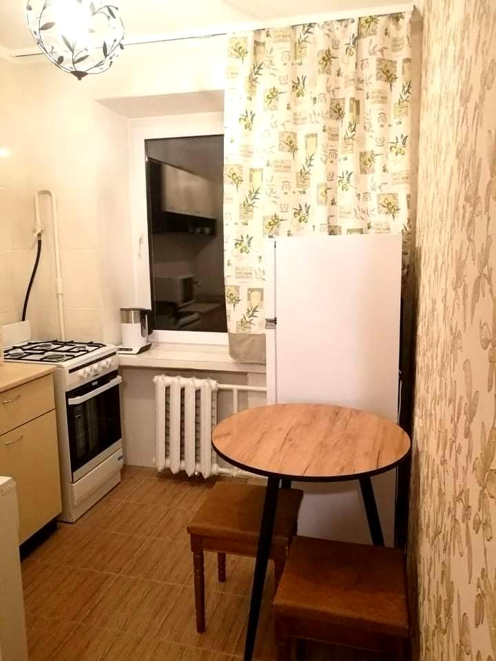 1843675381192182