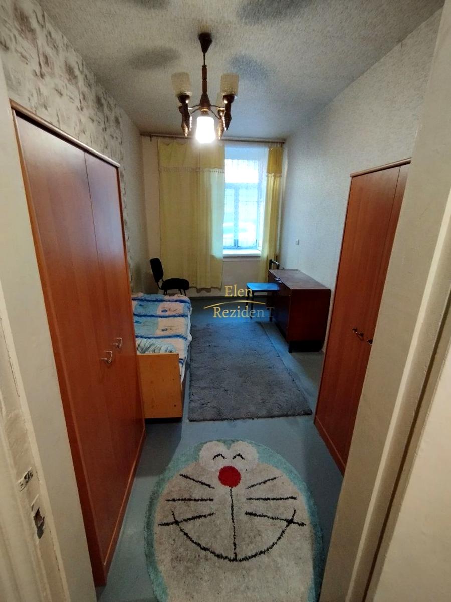 1846873658130053