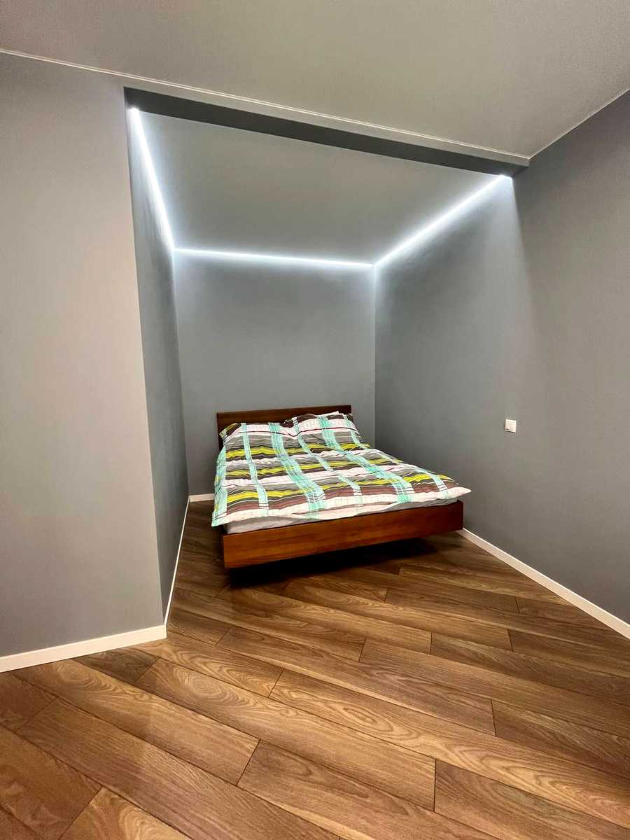 1847775573701615