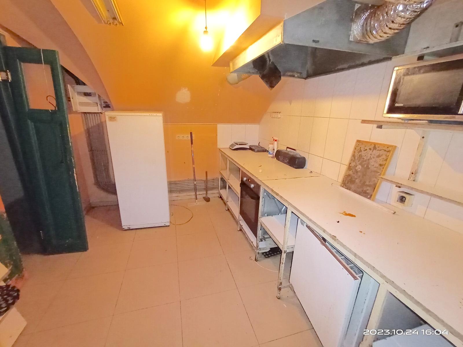 1848306165447317