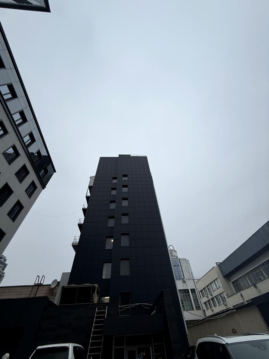 1849045321006004