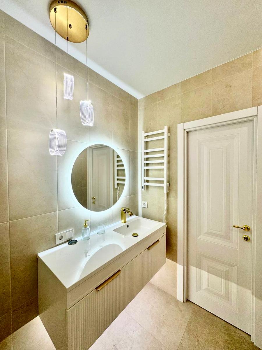 1849408704237556