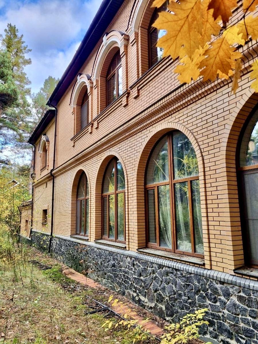 Дом по адресу (площадь 970 м²) - Atlanta.ua - фото 2