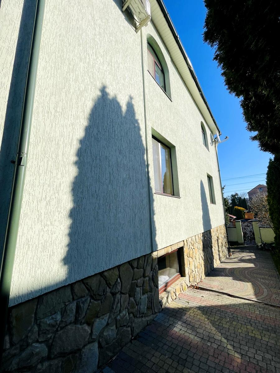 Дом по адресу ул. Салютная (площадь 290 м²) - Atlanta.ua - фото 5