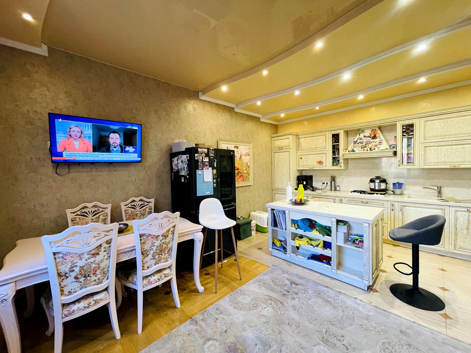 Дом по адресу ул. Салютная (площадь 290 м²) - Atlanta.ua - фото 11