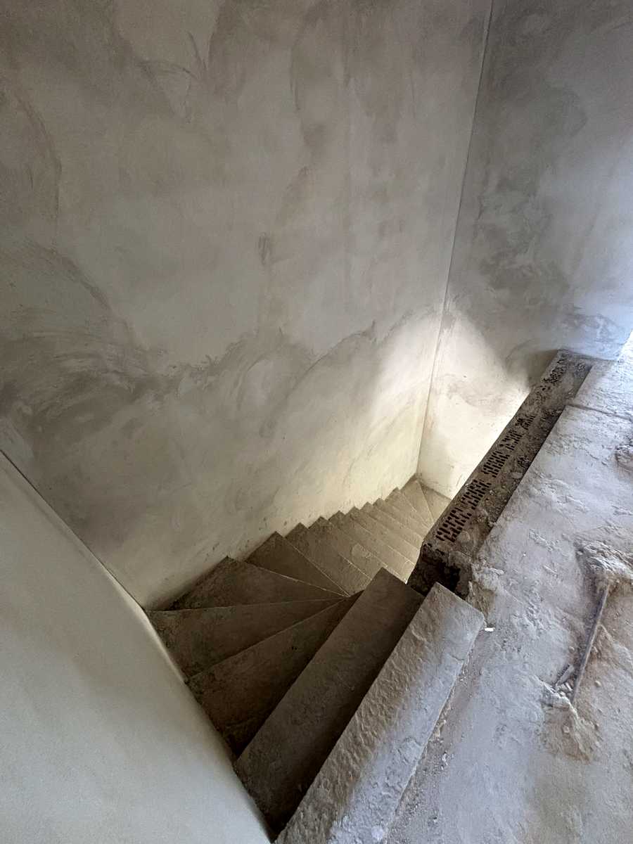1850310701403235