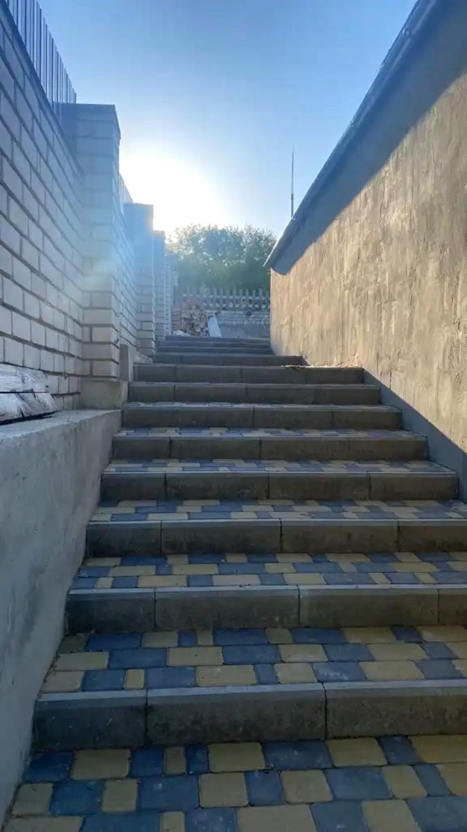 1850390018072909
