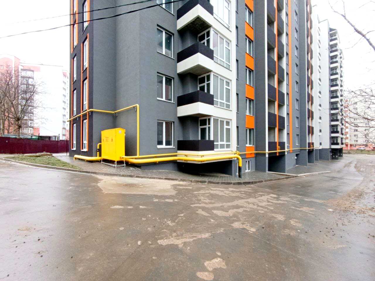 1850413483413937