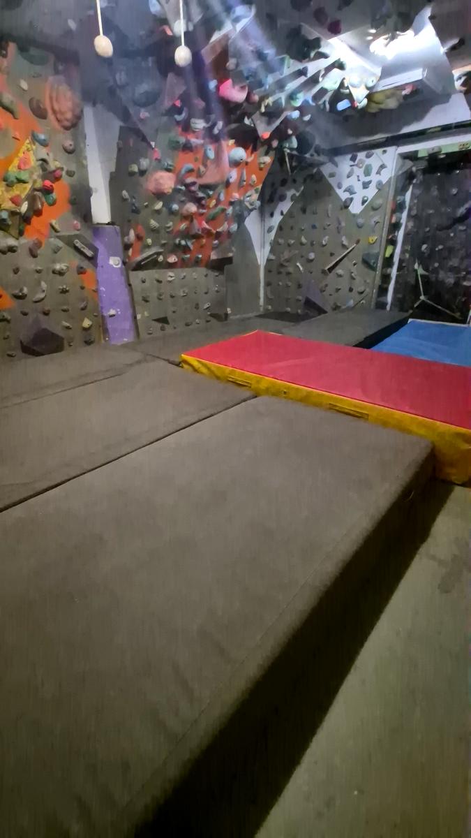 1850604454305906