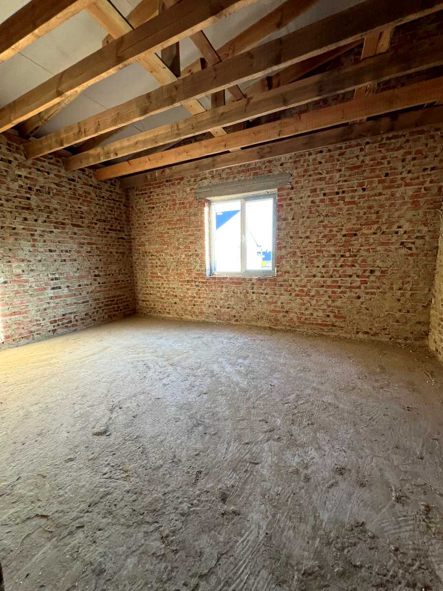 1850616352385016