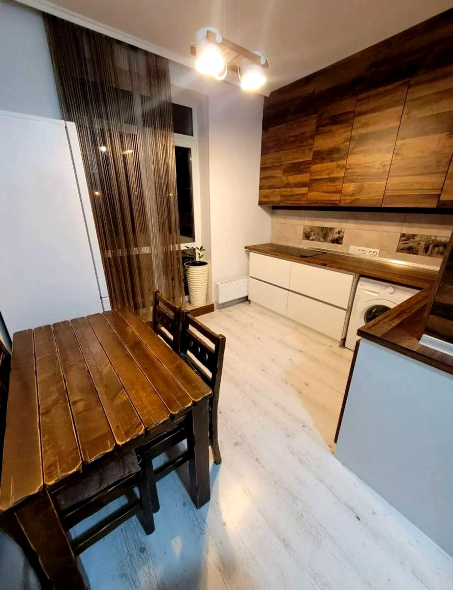 1850677490763252