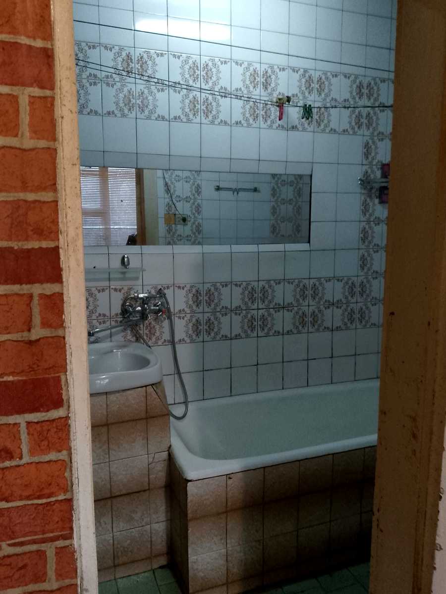 1850935116378325