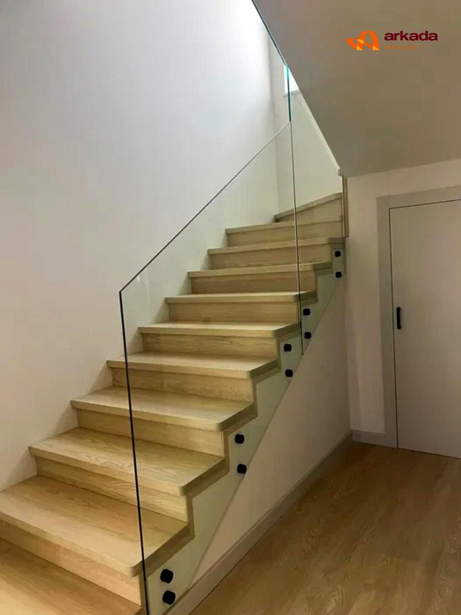 1850945784233408