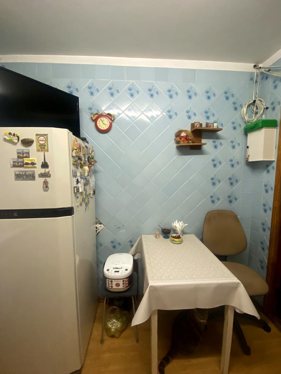 1850958861289241