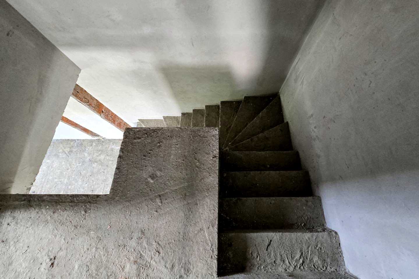 1851031570609057