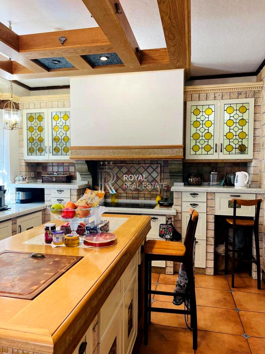 Дом по адресу ул. Парковая (площадь 600 м²) - Atlanta.ua - фото 9