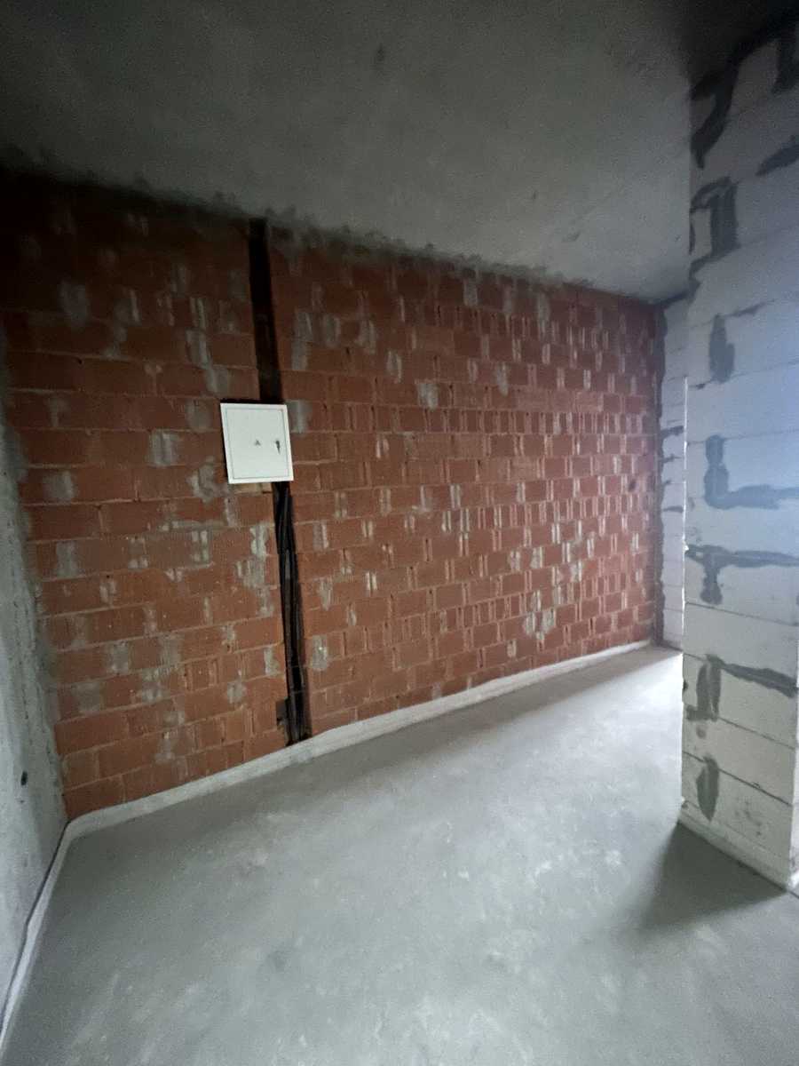 1851648274710007