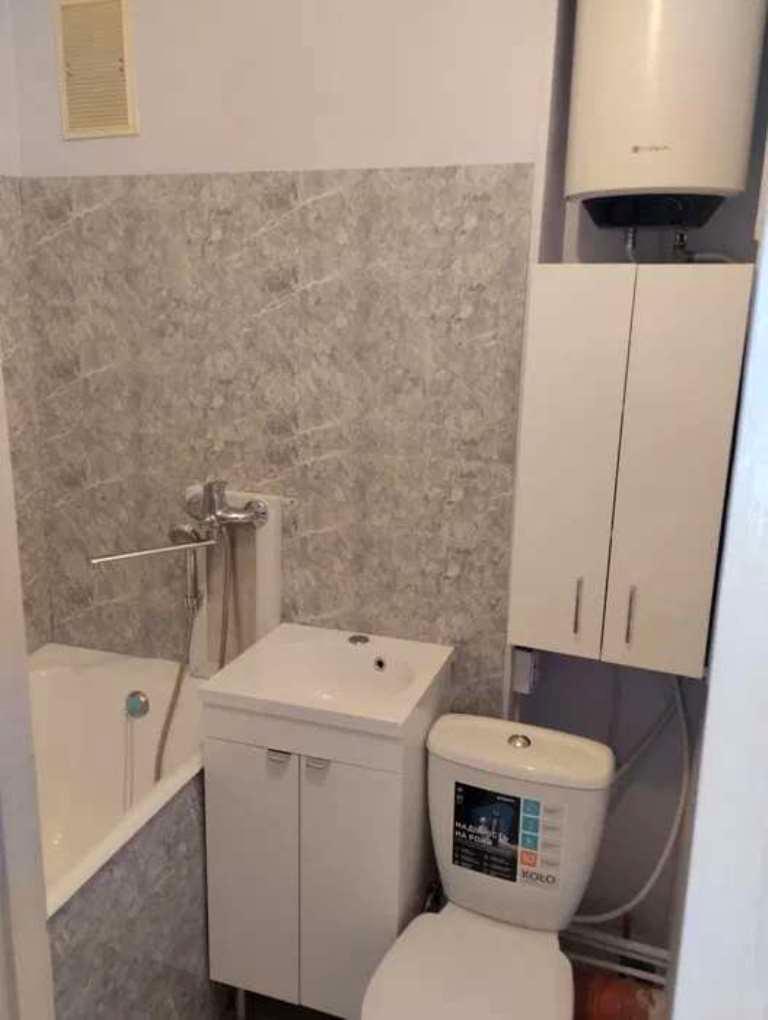 1844403982972187