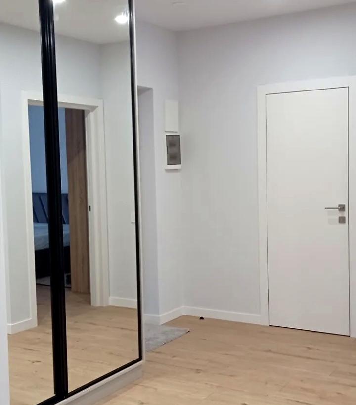 1835545385291189