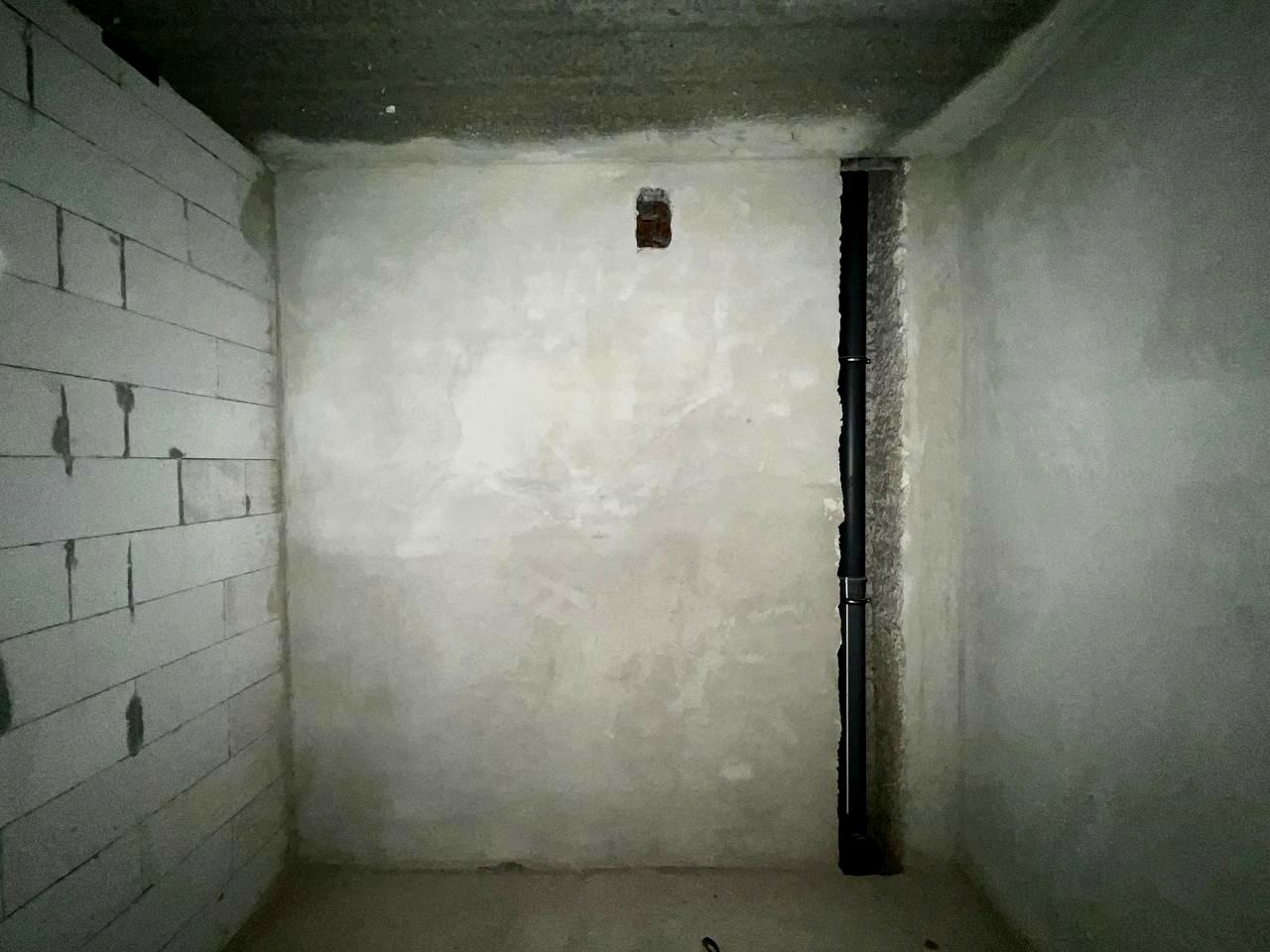 1831093264553193