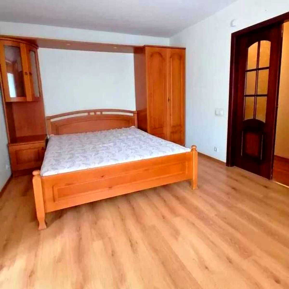 1839973496645193