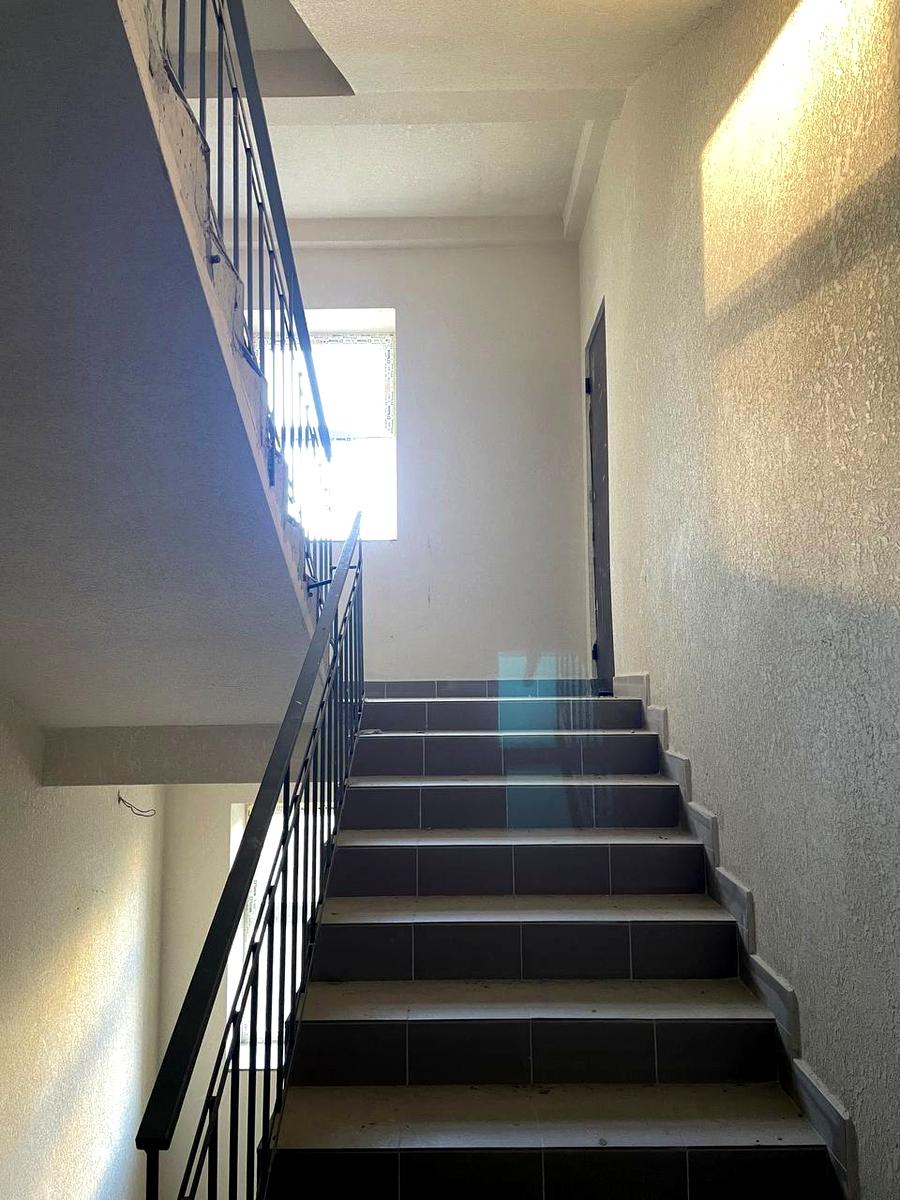 1842318423821193