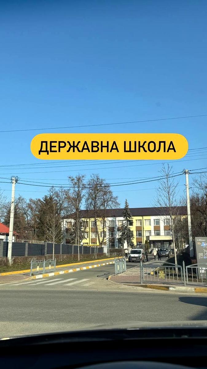 1839878858748194
