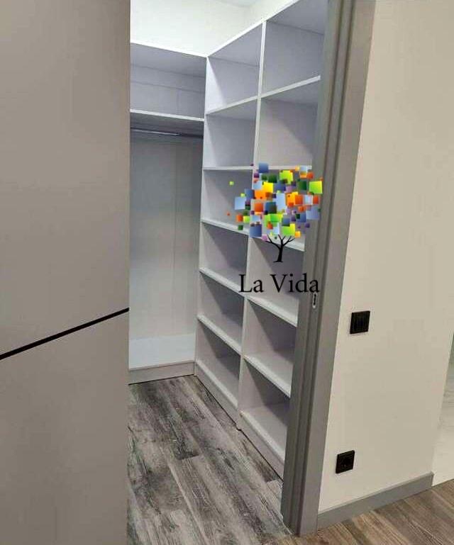 1845401576037194
