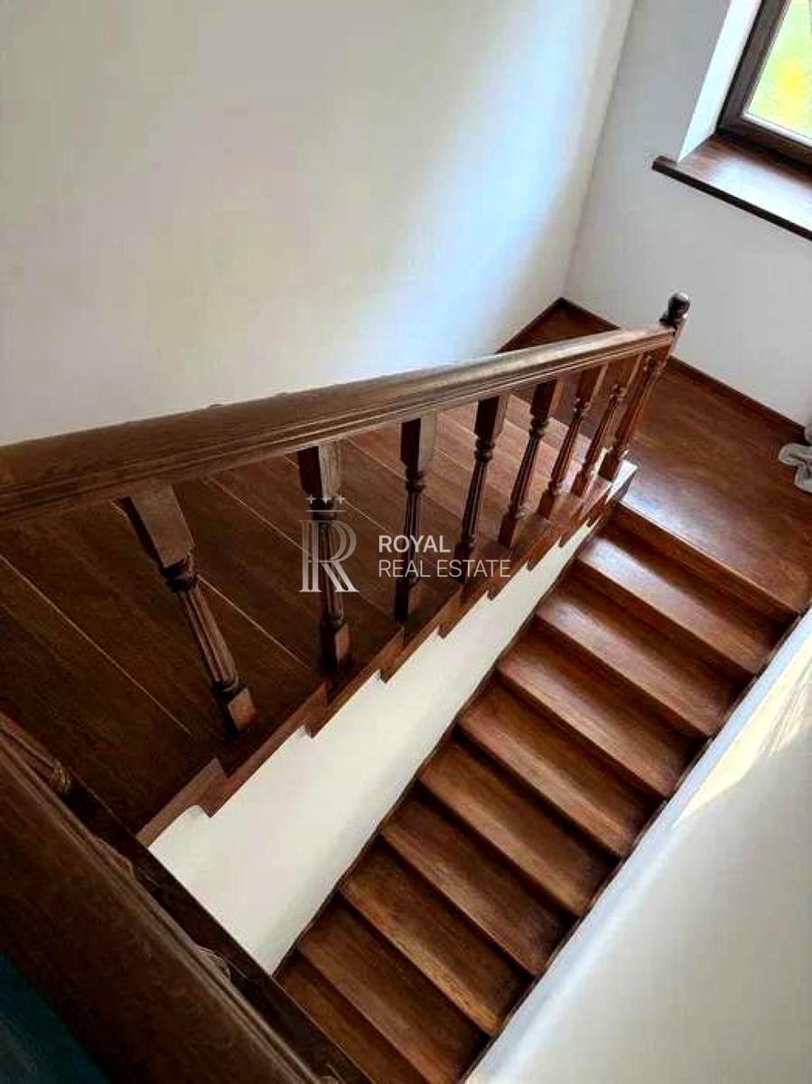 1846040112585199