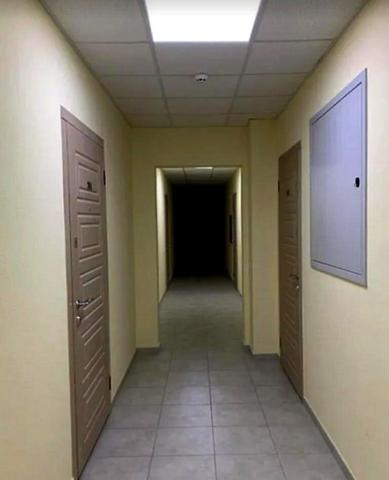 1827046934677201