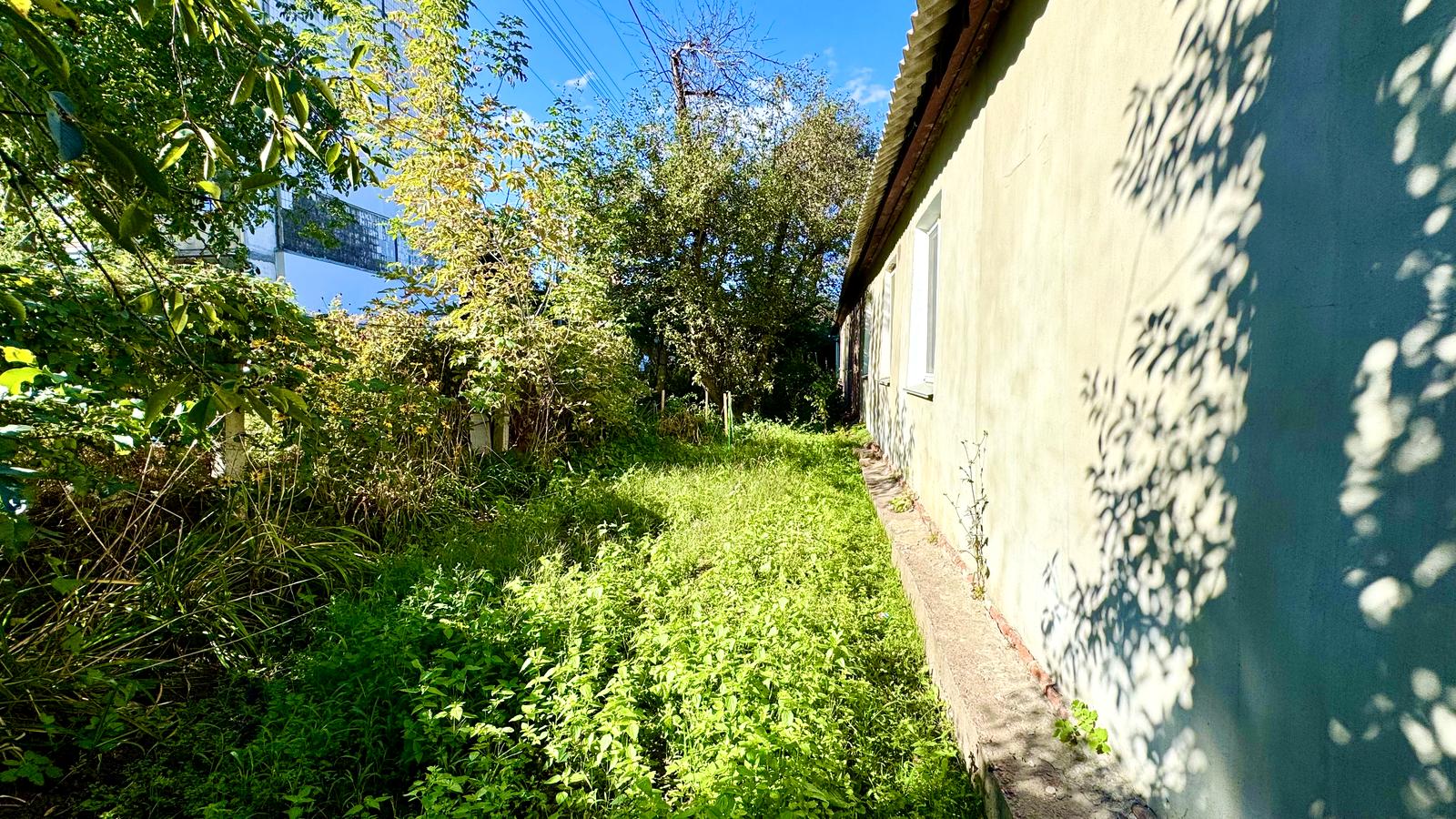 1844857323016202
