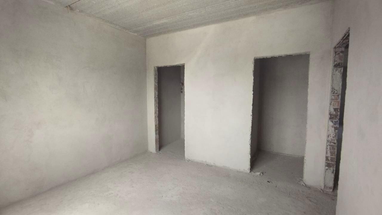 1835432201872205