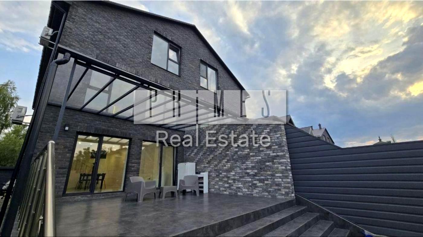 House by the address (area 250 m²) - Atlanta.ua