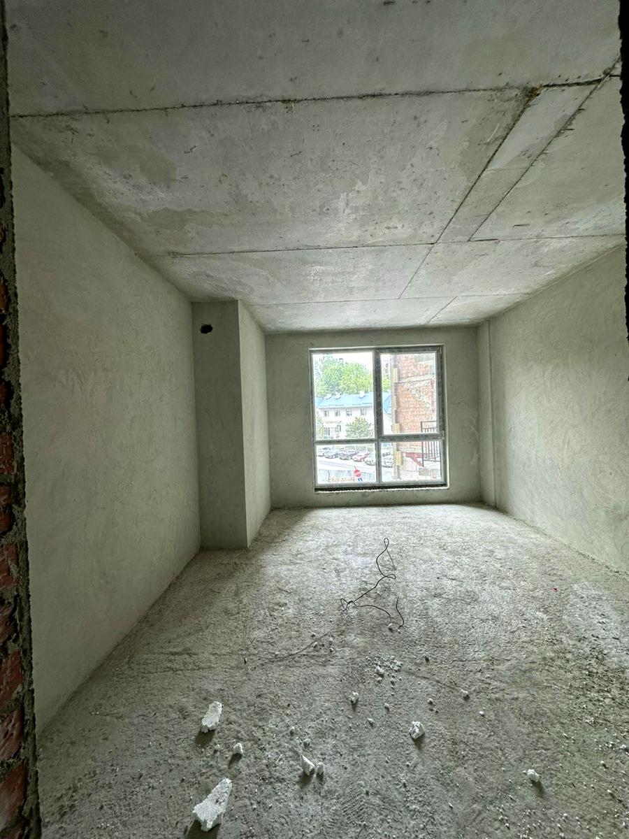 1835809983576206