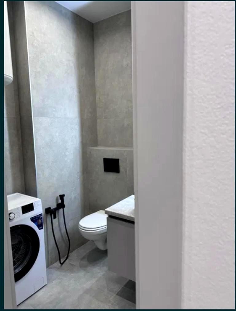 1845989066943207