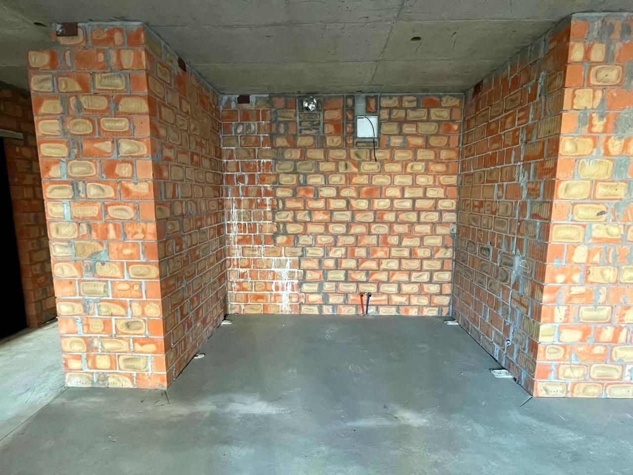 1789525169820211